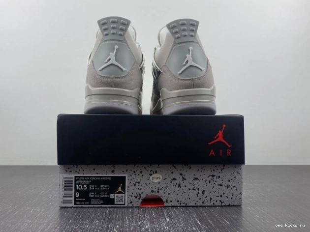 Rep 4 Moments Air Frozen Jordan AQ9129-001 0701
